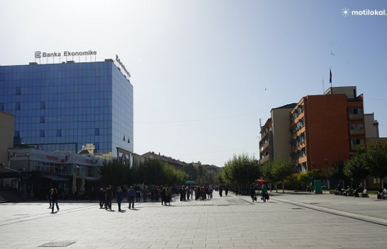 Vjeshtë por me temperatura verore në Kosovë