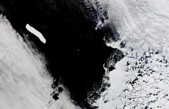 Imazhet satelitore tregojnë se ajsbergu më i madh në botë po largohet nga Antarktida