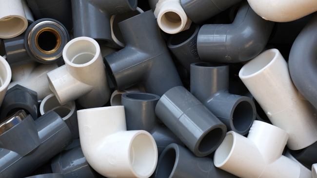 Studiuesit zbulojnë një mënyrë për të ricikluar një nga plastika më problematike