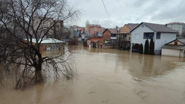 Qeveria e Kosovës njofton për gjendjen nëpër komuna pas vërshimeve