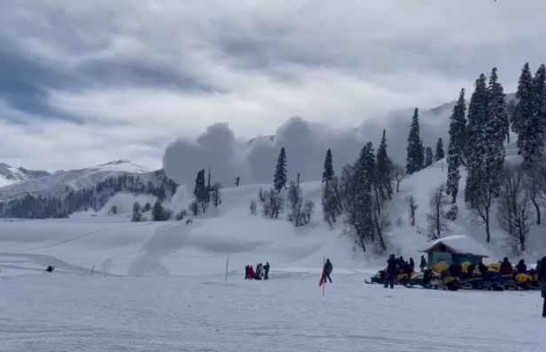 Orteku godet resortin e skive në Himalaje