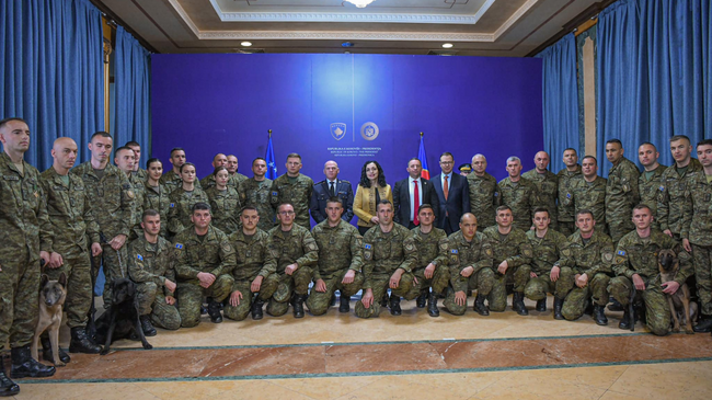 Presidentja Osmani dekoron ushtarët e FSK-së që ishin në mision në Turqi pas tërmetit