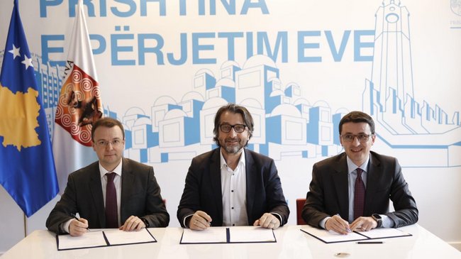 Komuna e Prishtinës nënshkruan projektin mbi 23 milionësh: Do të përmirësohet cilësia e ajrit në kryeqytet