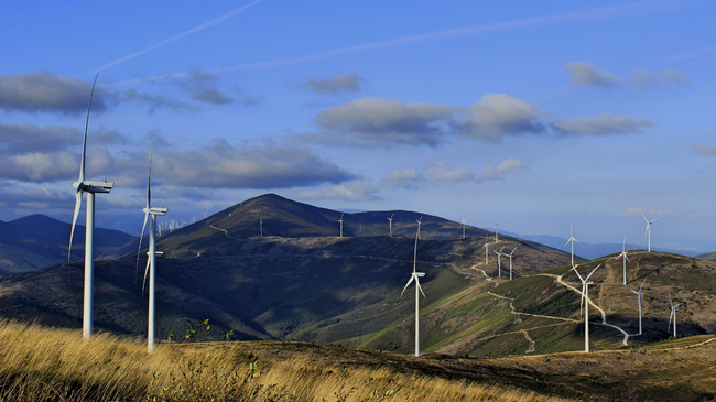 IRENA: Kapaciteti global i energjisë së rinovueshme me rritje rekorde në vitin 2022