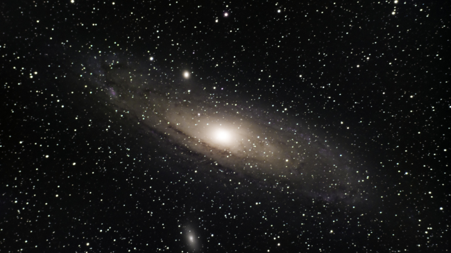 Astronomët vëzhguan se si ylli 'gëlltit' planetin, i njëjti fat e pret Tokën