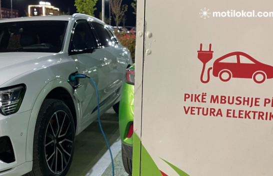Kosova ende pa Ligj për veturat elektrike, vazhdon të paguhet njëjtë regjistrimi, dogana si ato me djegie