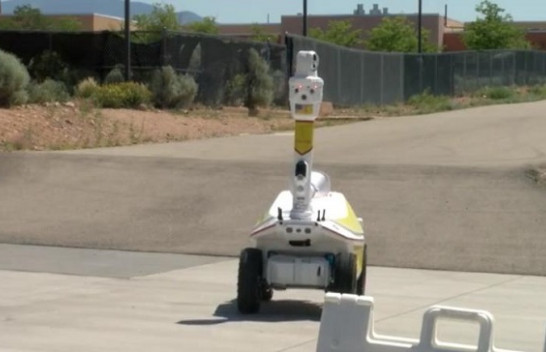 Një shkollë në Amerikë teston rojën e sigurisë robotike