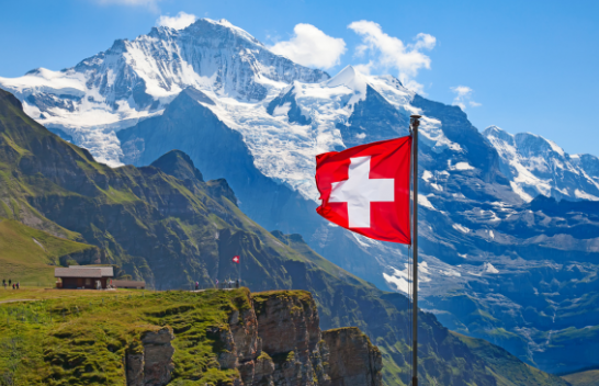 Kambanë alarmi: Ja sa kanë humbur akull akullnajat e Zvicrës në dy vite