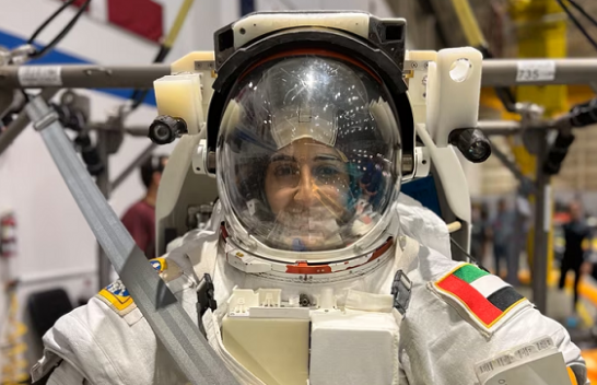 Astronautja e parë femër e Emirateve të Bashkuara Arabe gati për misionin hapësinor në vitin 2024
