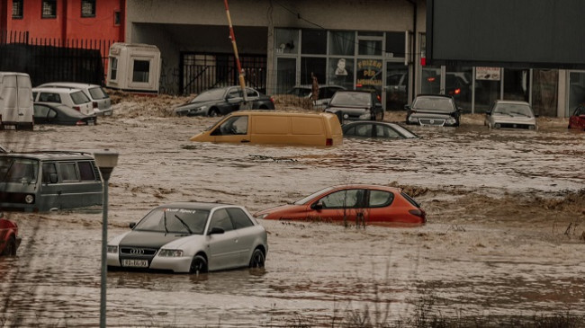 Qeveria ndan nëntë milionë euro për komunat që janë prekur nga vërshimet