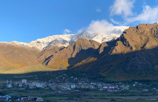 Bora zbardh malet e Bulqizës/ FOTO
