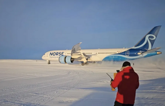 HISTORIKE/ Boeing 787 zbarkon në Antarktidë për herë të parë