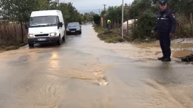 Reshjet e dendura të shiut shkaktojnë dëme në shtëpi e biznese në Malësinë e Madhe