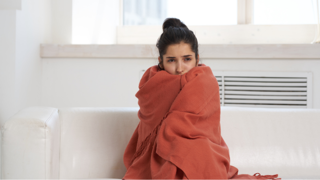 TEMPERATURAT E ULËTA/ Pesë mënyra shqetësuese që moti i ftohtë ndikon në trup