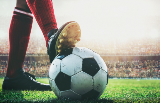 Rregullat që ndryshuan historinë e futbollit: Një fitore = 3
