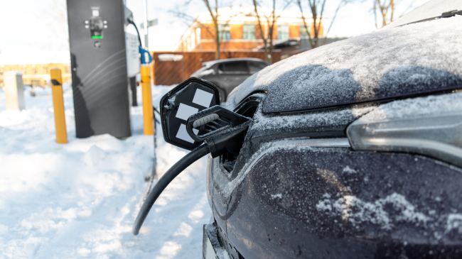 Veturat elektrike në dimër: Një problem i madh me shumë sakrifica?