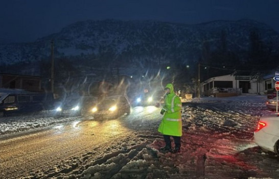 Bllokimi i aksit Prrenjas-Qafë Thanë! Policia ka një njoftim