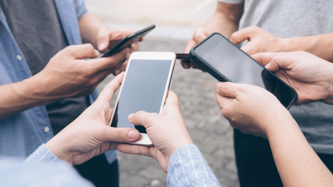 A mund të qëndroni një muaj pa telefon? Kjo kompani ju paguan nëse pranoni
