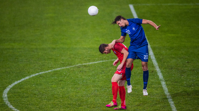 A e rrezikojnë veten futbollistët nga demenca?