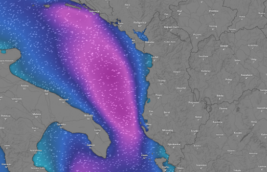 Përkeqësohet moti në Shqipëri - Drejtoria Detare jep njoftim të rëndësishëm