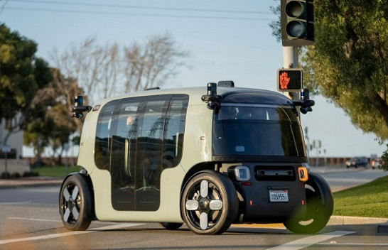 Një hetim i ri ka nisur për aksidentet rrugore që përfshijnë robotë taksi