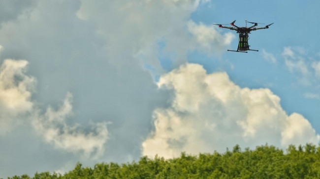 Reuters: Dronët që hedhin fara kërkojnë të ndalojnë shpyllëzimin e Kosovës