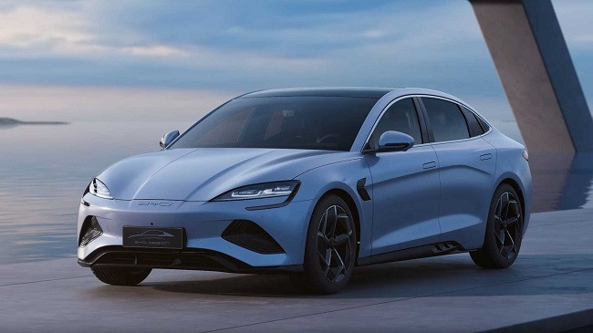 Kinezët pretendojnë se hibridet e tyre do të jenë në gjendje të udhëtojnë 2000 kilometra pa karburant apo energji elektrike