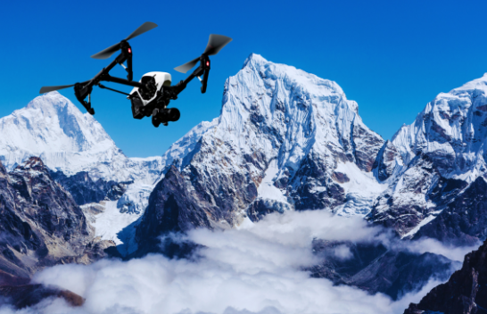 Kina testoi me sukses dërgimin e dronëve në malin Everest