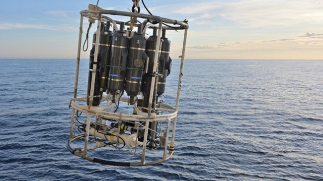 Pse dhe si matim temperaturën e detit?
