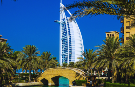 Dubai goditet nga temperatura e rrezikshme prej 62 gradë Celsius