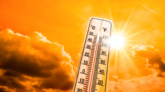 Temperaturat e larta, këshilla dhe rekomandime për t’u mbrojtur nga nxehtësia