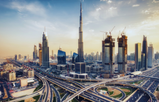 Autostrada më e gjelbër në botë mund të ndërtohet në Dubai