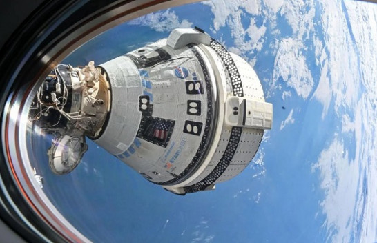 Anija kozmike Boeing Starliner kthehet në Tokë, por pa astronautët