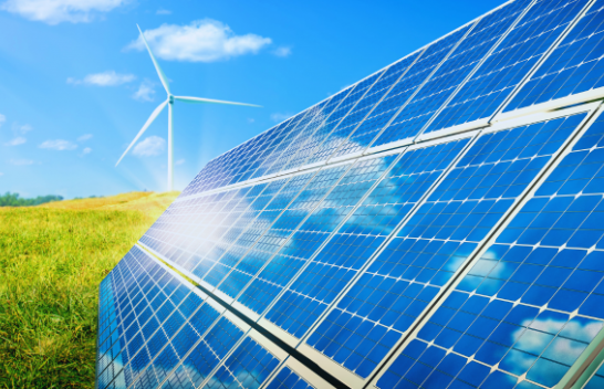 Energjia e gjelbër në krye: Era dhe dielli tejkalojnë gazin për herë të parë
