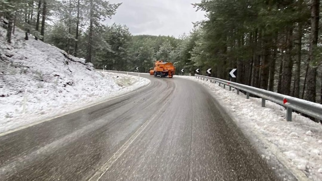 Reshje bore në Shqipëri, ja si paraqitet gjendja e rrugëve