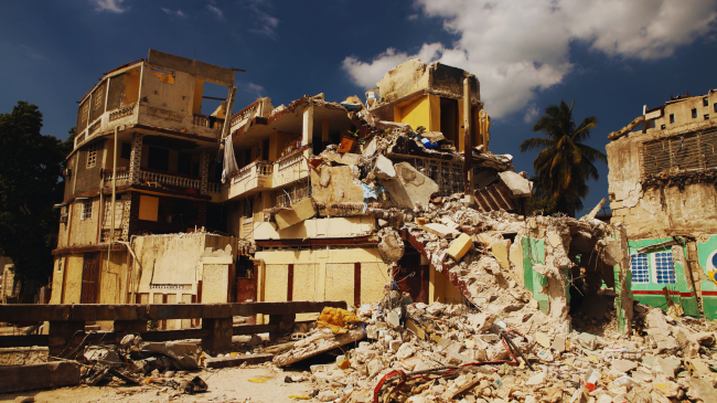 A i bën ndryshimet klimatike më të shpeshta tërmetet?