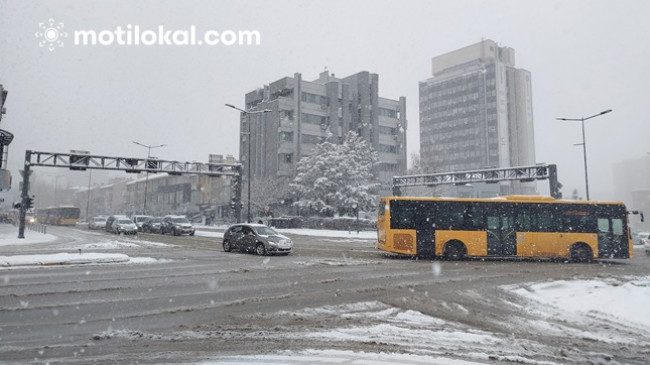 Policia e Kosovës apelon për kujdes të shtuar gjatë ngasjes në rrugë të mbuluara me borë