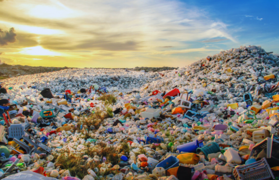 A mund të bashkohet bota për t'i dhënë fund krizës së ndotjes plastike?