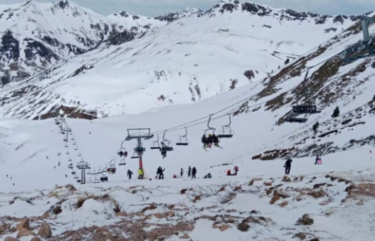 Shembet teleferiku në Spanjë: Dhjetëra të plagosur, disa në gjendje rëndë
