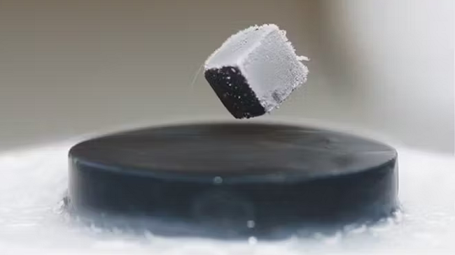 Inteligjenca Artificiale po transformon kërkimin për materiale të reja të teknologjive të së ardhmes