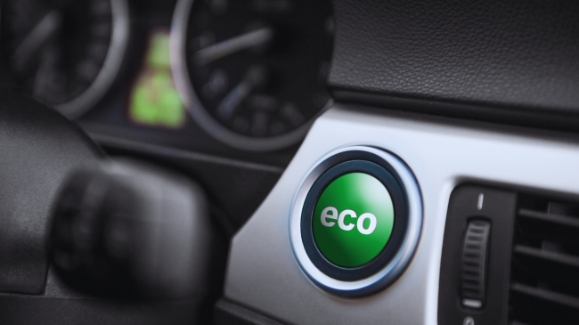 A ka vetura juaj një buton ECO? Kur këshillohet përdorimi i tij dhe kur jo?