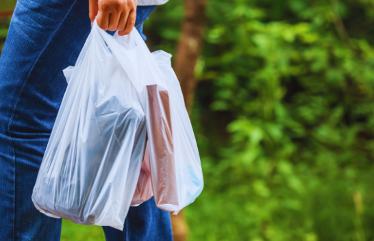 Bie importi i qeseve plastike, kursime prej miliona eurosh në vit