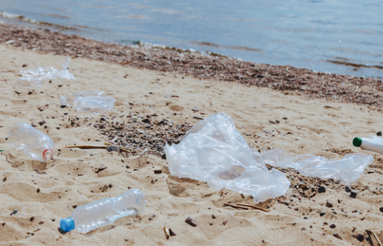 Sa kohë i duhet plastikës për t’u dekompozuar? Përgjigja është e tmerrshme