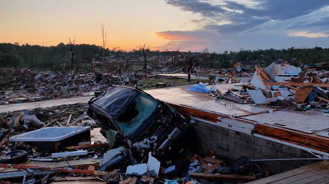 Tornadot marrin 21 jetë në SHBA
