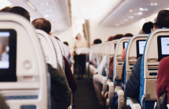 Makthi i shumicës së udhëtarëve: A e dini pse turbulencat në aeroplanë po bëhen më të shpeshta dhe më të forta?