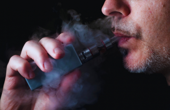 Depresioni, ankthi dhe varësia – fytyra e errët e cigareve elektronike