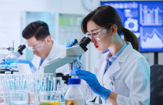 Ja një arsye e madhe pse shkencëtarët veshin xhaketa të bardha laboratori
