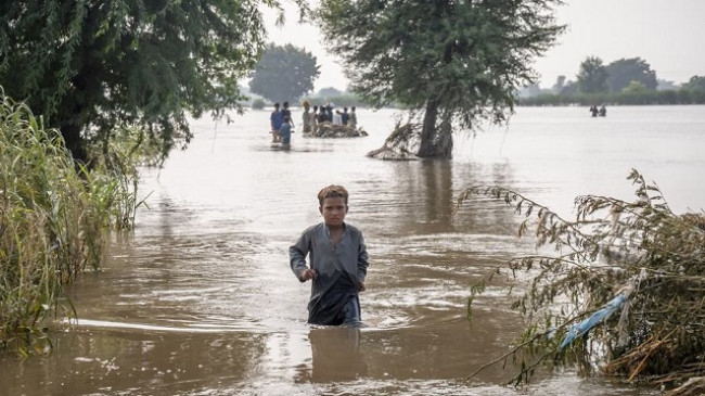Shirat e rrëmbyeshëm shkaktojnë bilanc tragjik në Pakistan