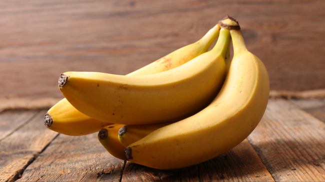 Sekreti për t’i mbajtur bananet të freskëta më shumë kohë