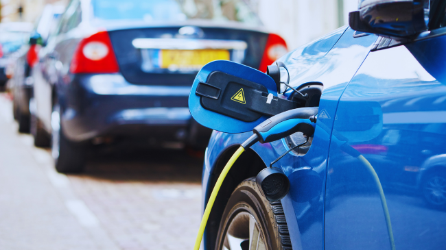 Kina kërkon konsultime me Indinë në OBT mbi subvencionet për automjetet elektrike